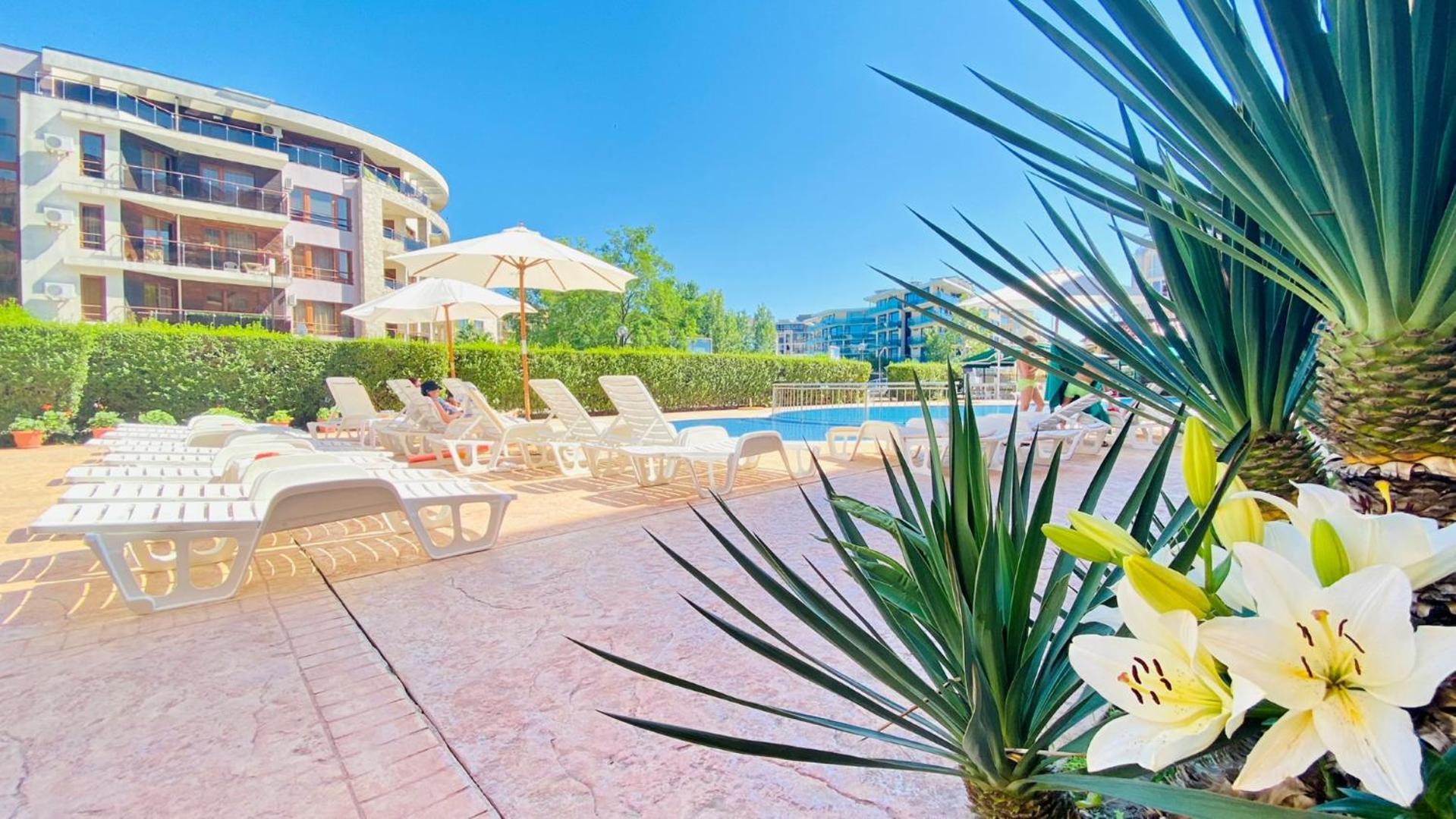 Bratanov Summer Apartment Солнечный берег Экстерьер фото