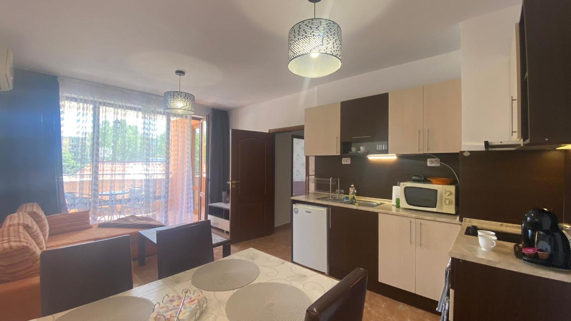 Bratanov Summer Apartment Солнечный берег Экстерьер фото