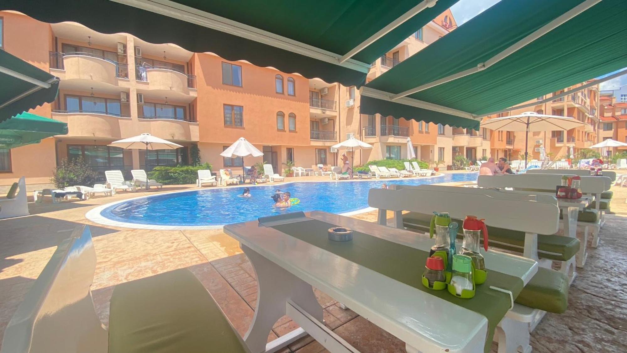 Bratanov Summer Apartment Солнечный берег Экстерьер фото